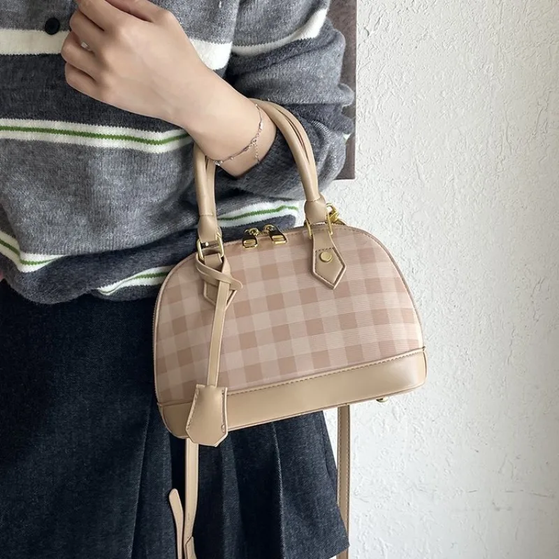 Women Fashion Icon - Luxury Fashion Icon Tote Designer Diaper