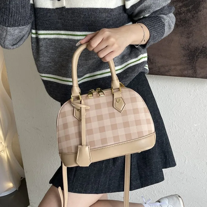 Luxury Fashion Icon Tote Desig - огляд і ціна Women Fashion Icon