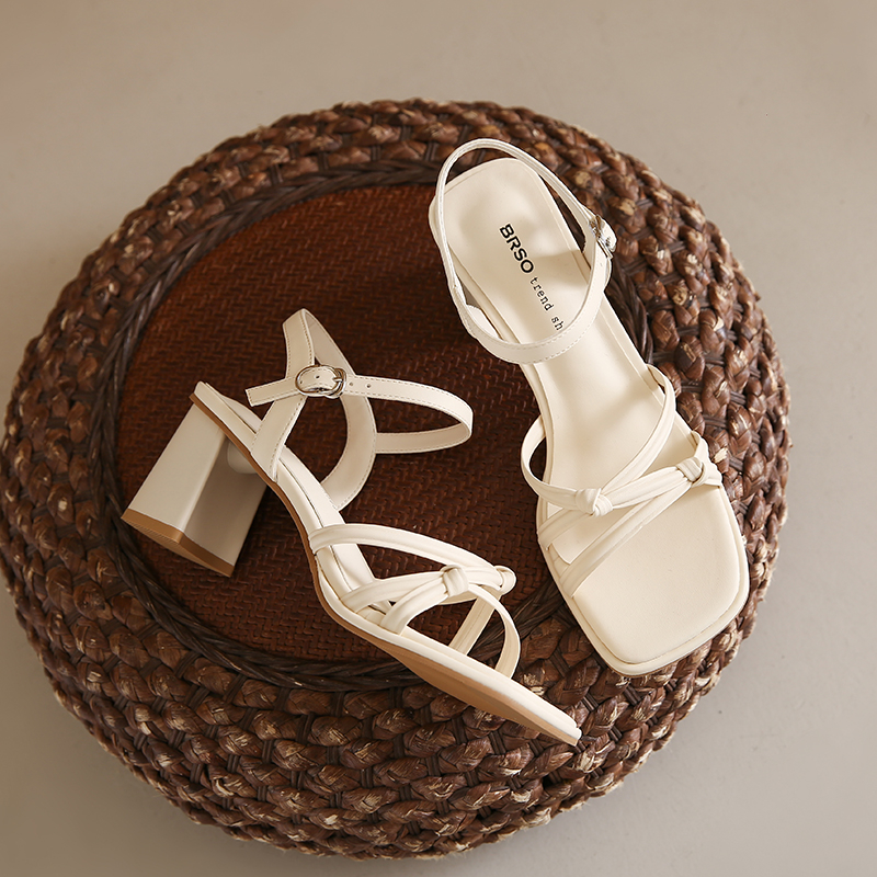 Silver Beautiful High Heels 20 - огляд і ціна Women Fashion Trend 2025